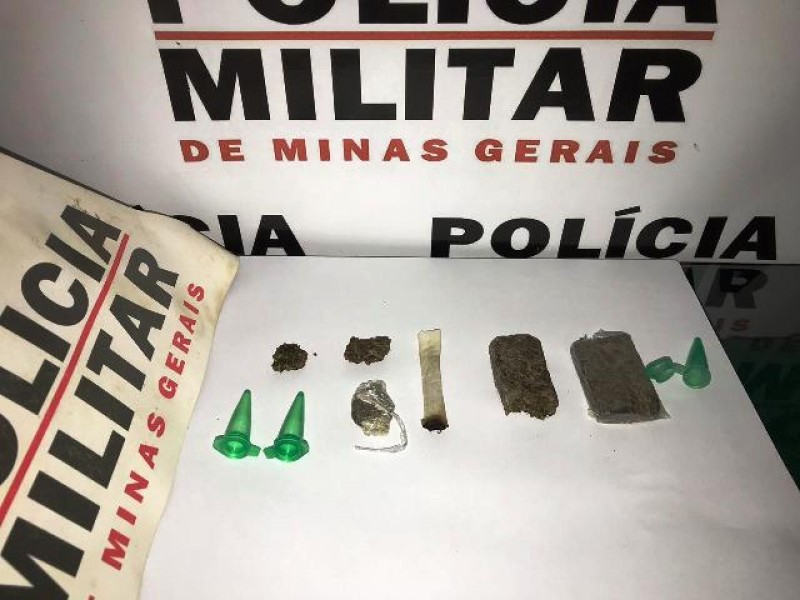 Adolescente é apreendida por tráfico de drogas em Iguatama