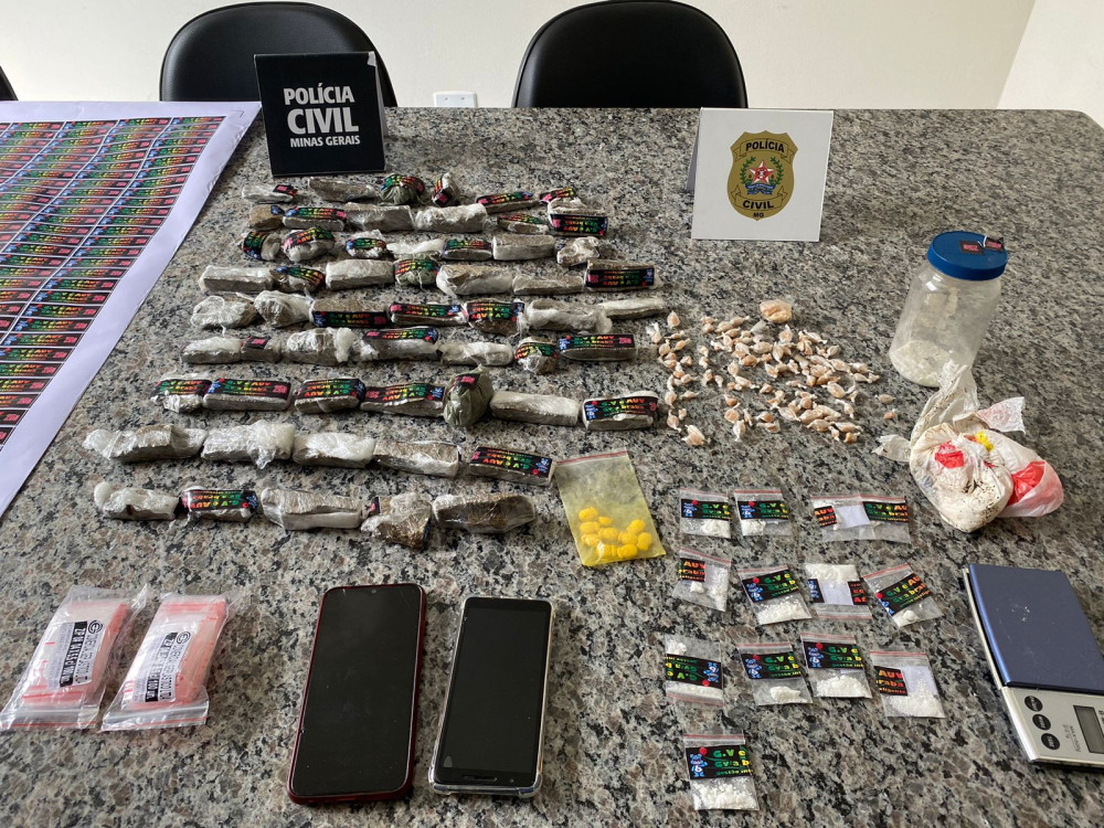 Polícia Civil de Minas Gerais apreende mais de cem pedras de crack em Formiga