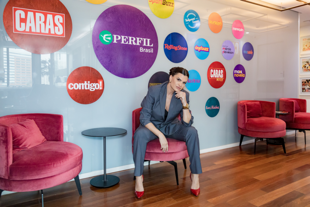 Dra. Fernanda Mesquita concede entrevista à Revista Caras
