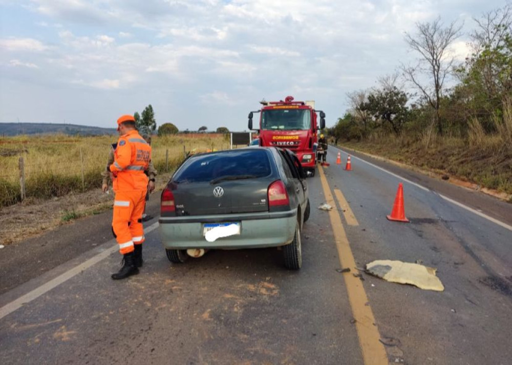 Corpo de Bombeiros é acionado após acidente sentido Bambuí/Iguatama