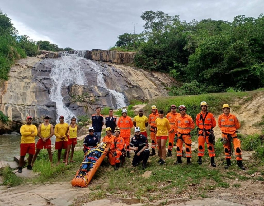 Corpo de Bombeiros Militar de Arcos realiza Simulado visando a Preparação para o período Chuvoso