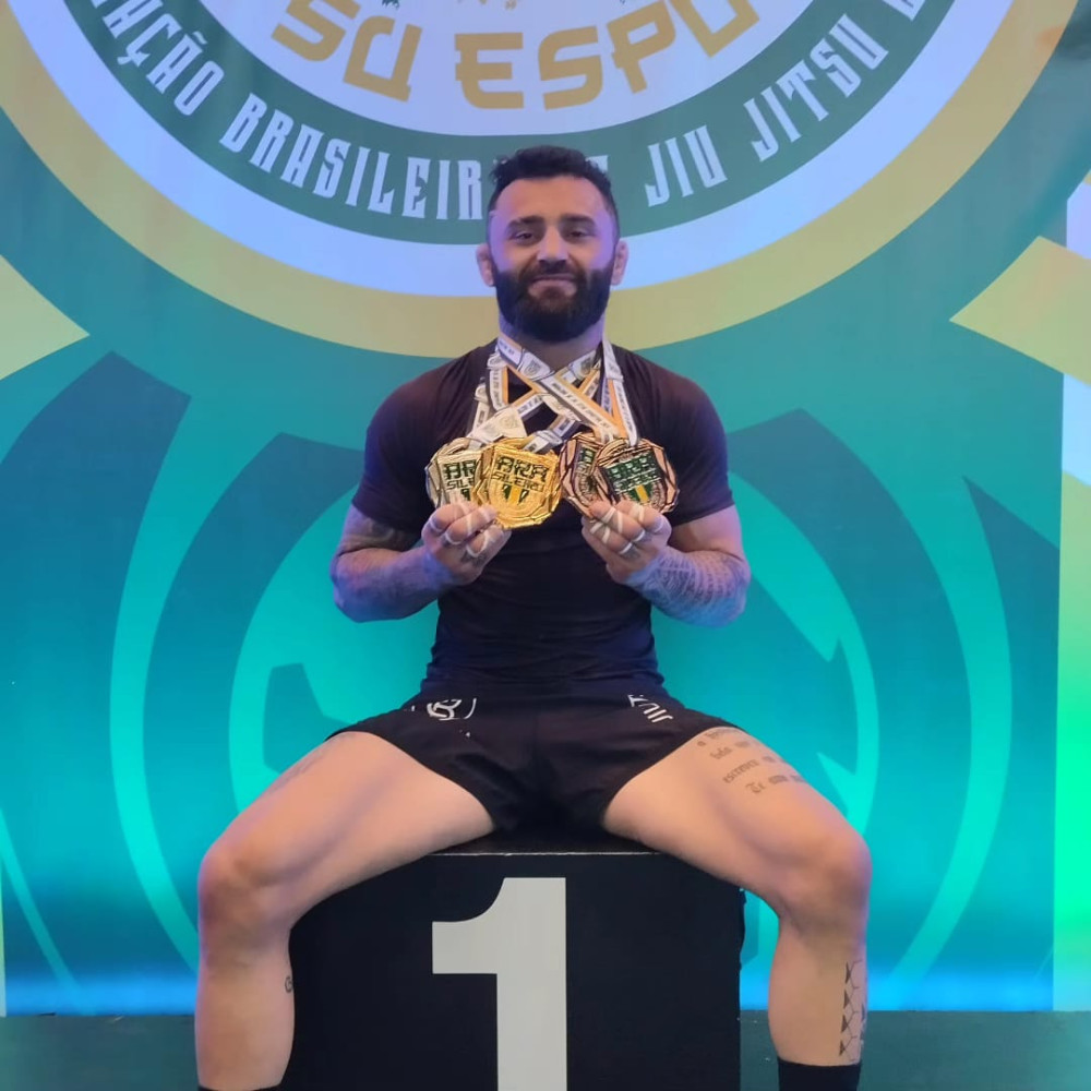 Atleta de Jiu-jítsu traz para o município 4 medalhas do Campeonato Brasileiro