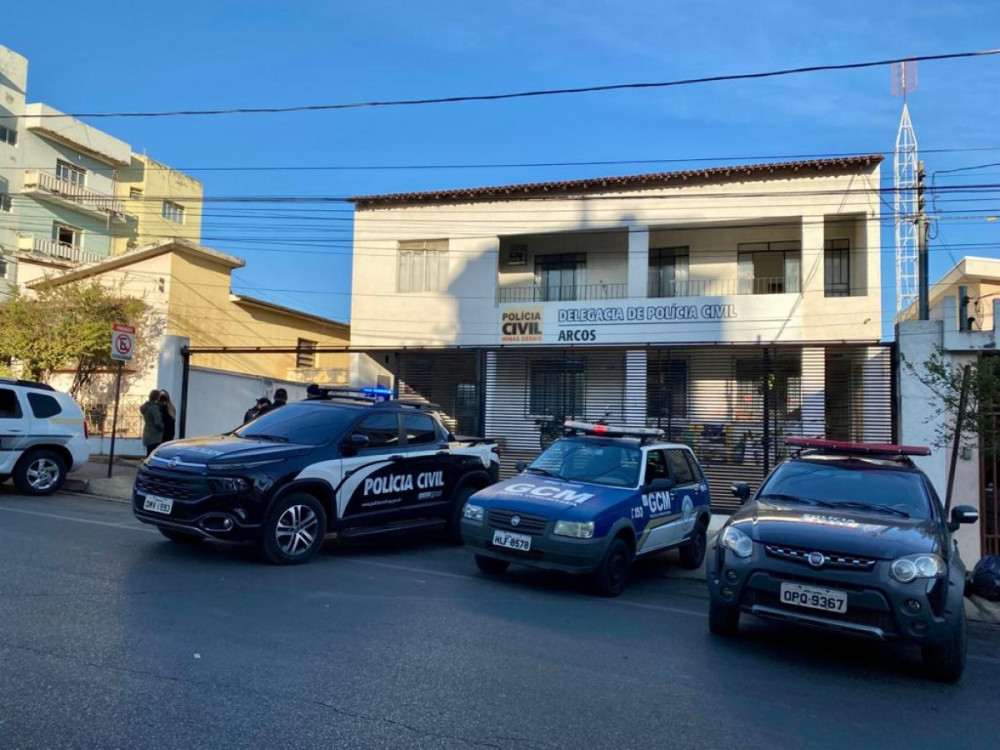 Polícia prende autor de roubo a idosa no centro de Arcos