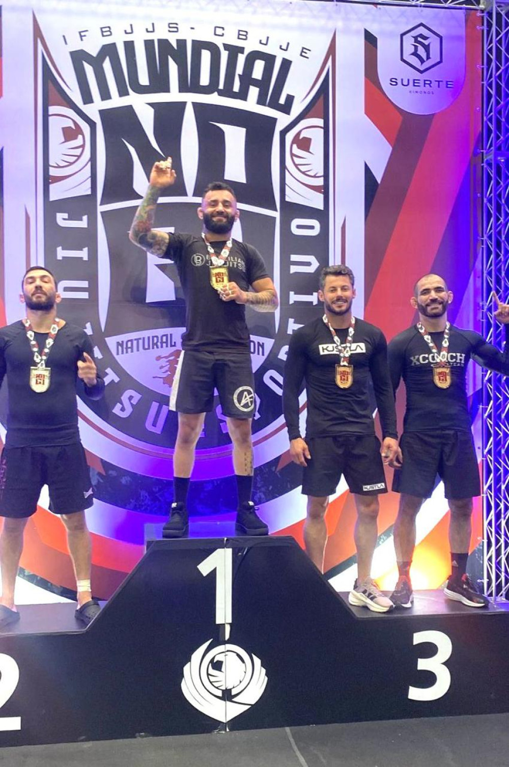 Atletas da “Leo Boyka Team” marcam o Mundial de Jiu-Jitsu em São Paulo