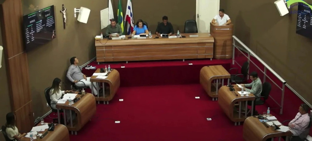 Honraria "Amor por 4 Patas" é aprovada pelo Legislativo de Arcos