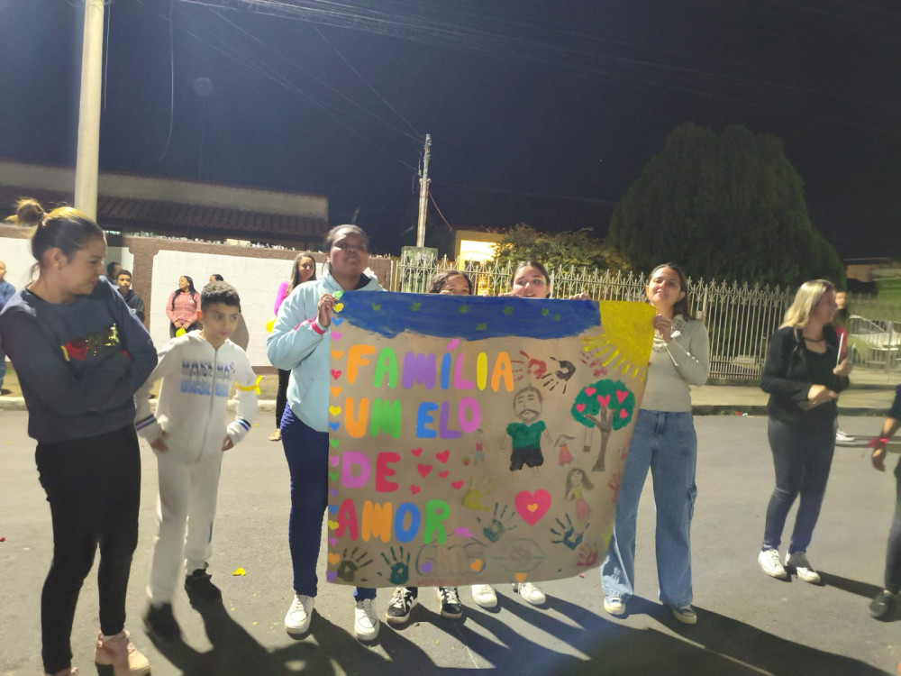 CRAS realiza "1ª Gincana em Família" em comemoração ao Dia da Família em Arcos